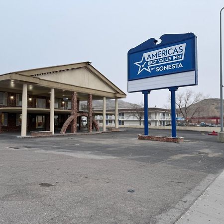 Americas Best Value Inn Wendover Exteriör bild