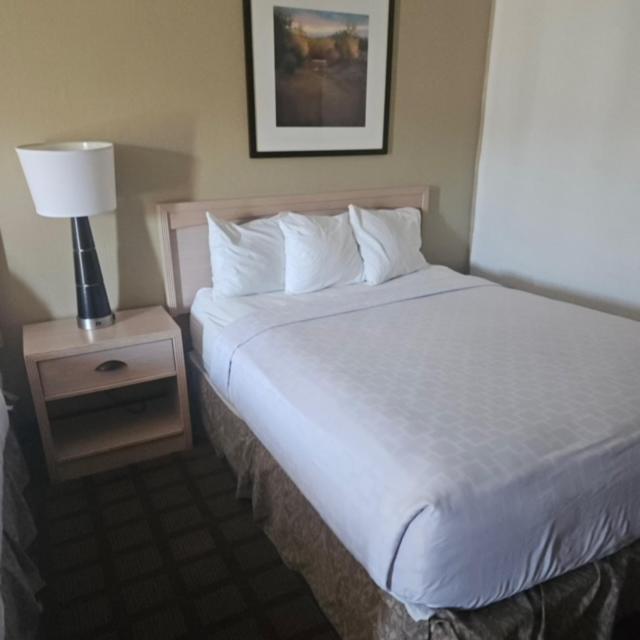 Americas Best Value Inn Wendover Exteriör bild